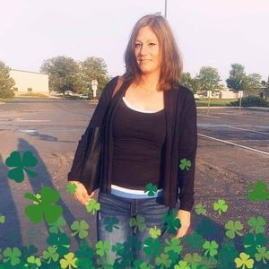 Meet your Posher, Stephenne